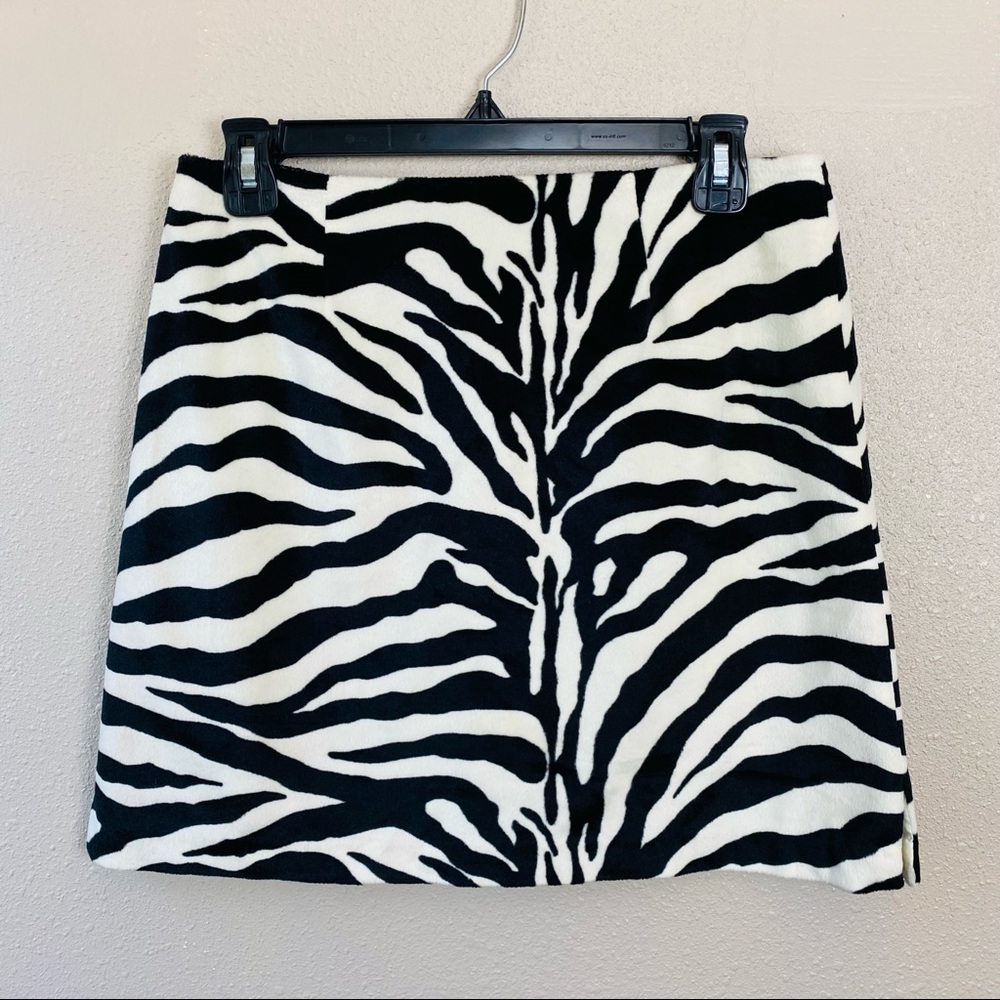 MB Designs velvet animal print high waisted fashion skirt size 7 - Picture 6 of 6